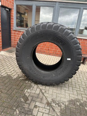 BKT 650/65R30,5