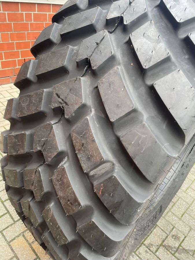BKT 650/65R30,5 2
