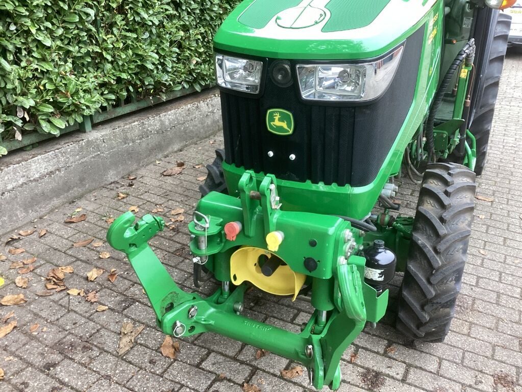John Deere 5075GV 2