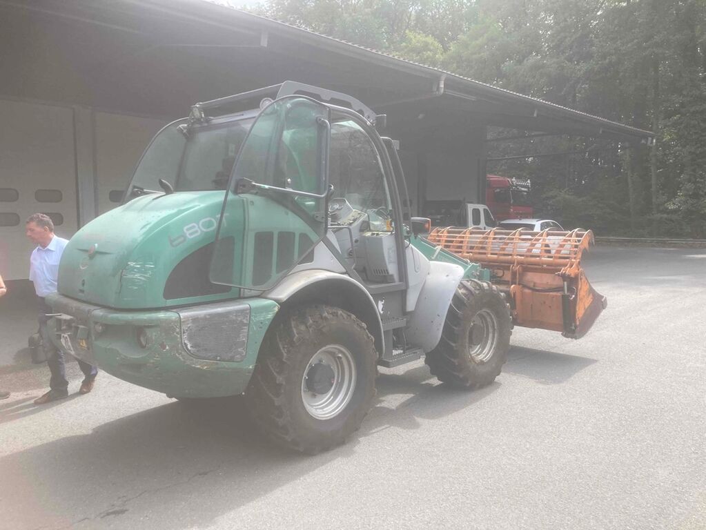 Kramer 680T 2