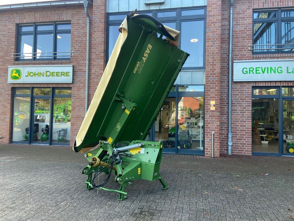 Krone Easy Cut R 320 CV 1