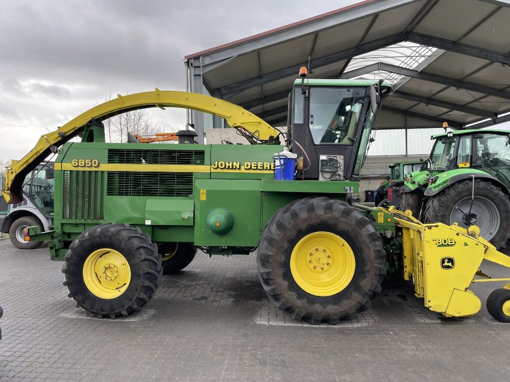 John Deere 6850 Allrad 4WD  3