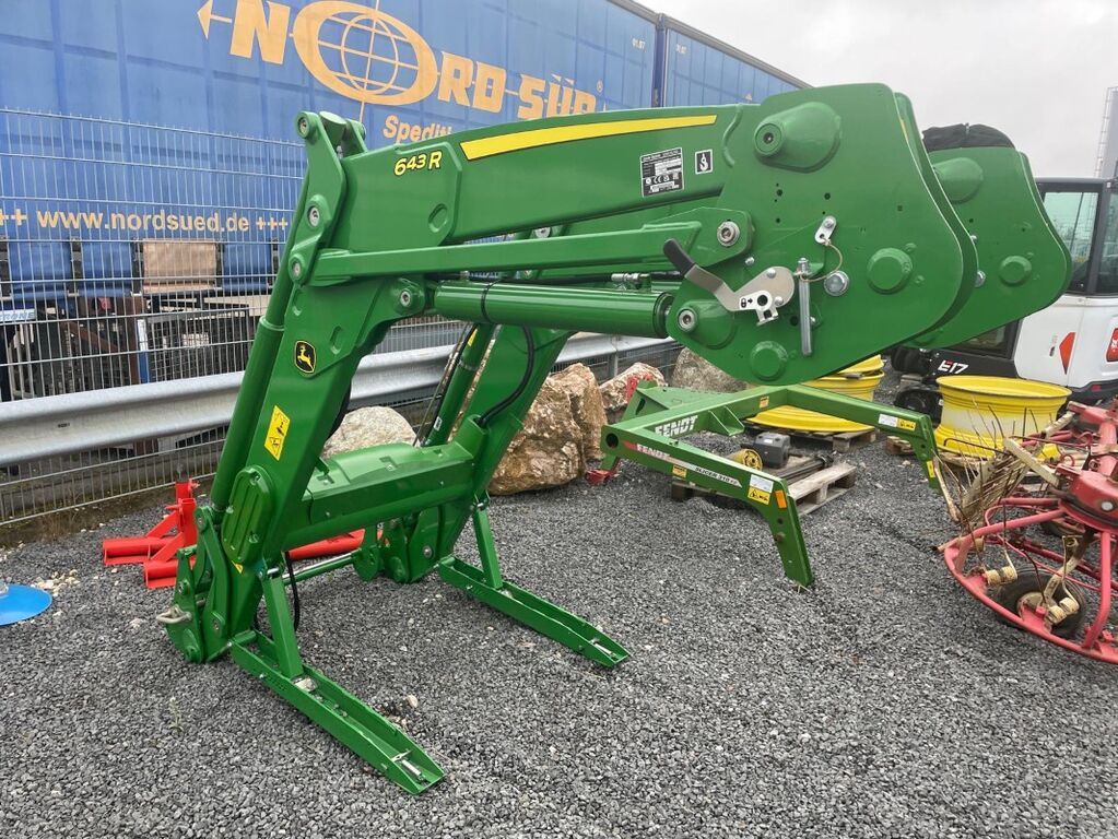 John Deere 643R 2