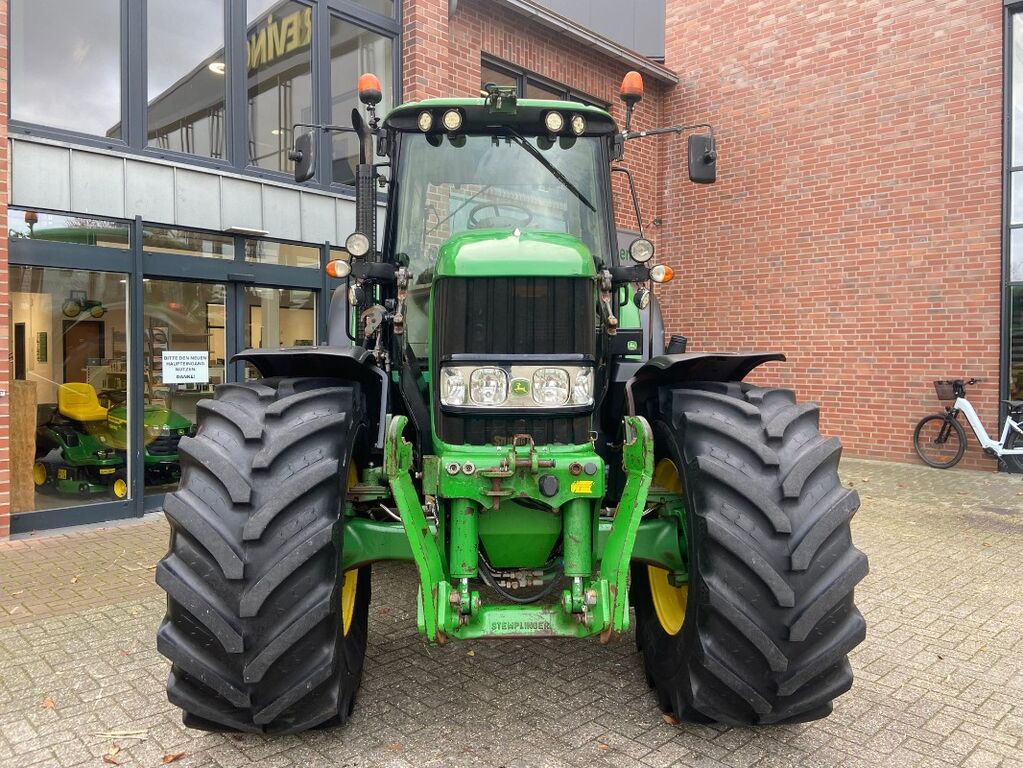 John Deere 7430  2