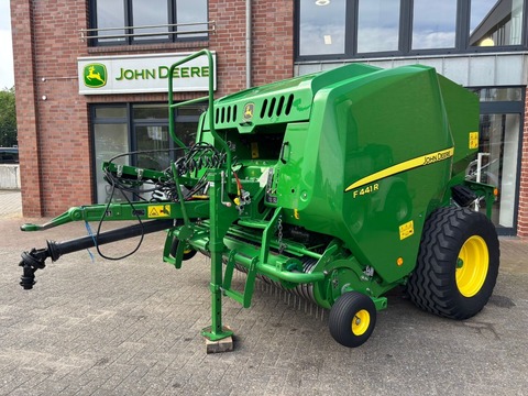 John Deere F441R