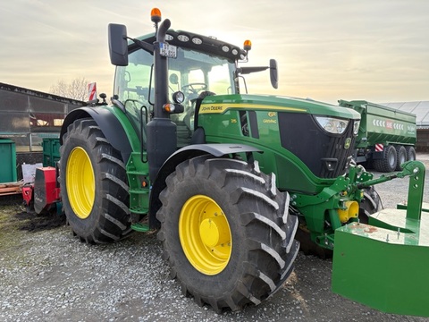 John Deere 6R 215 2