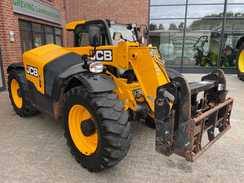 JCB 527-58 Agri  3
