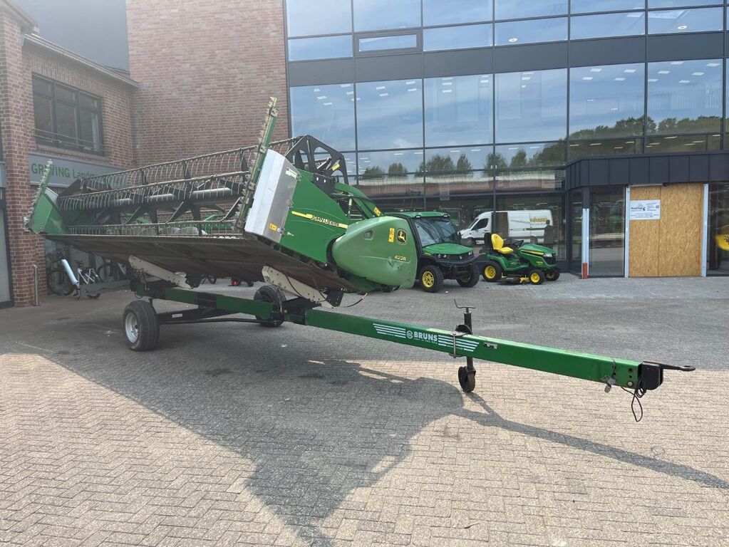 John Deere 622R inkl. Zürn Rapstisch 3