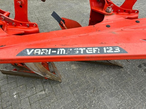 Kuhn VariMaster 123