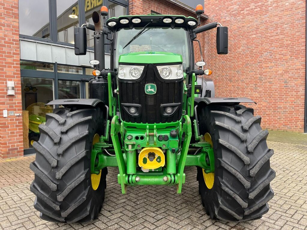 John Deere 6175R 2