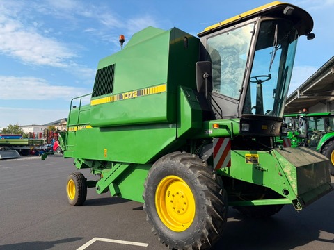 John Deere 1072