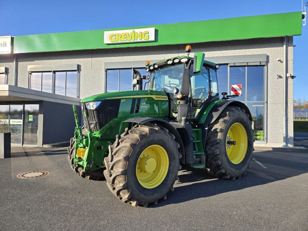 John Deere 6R230 1