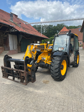 JCB 527.58