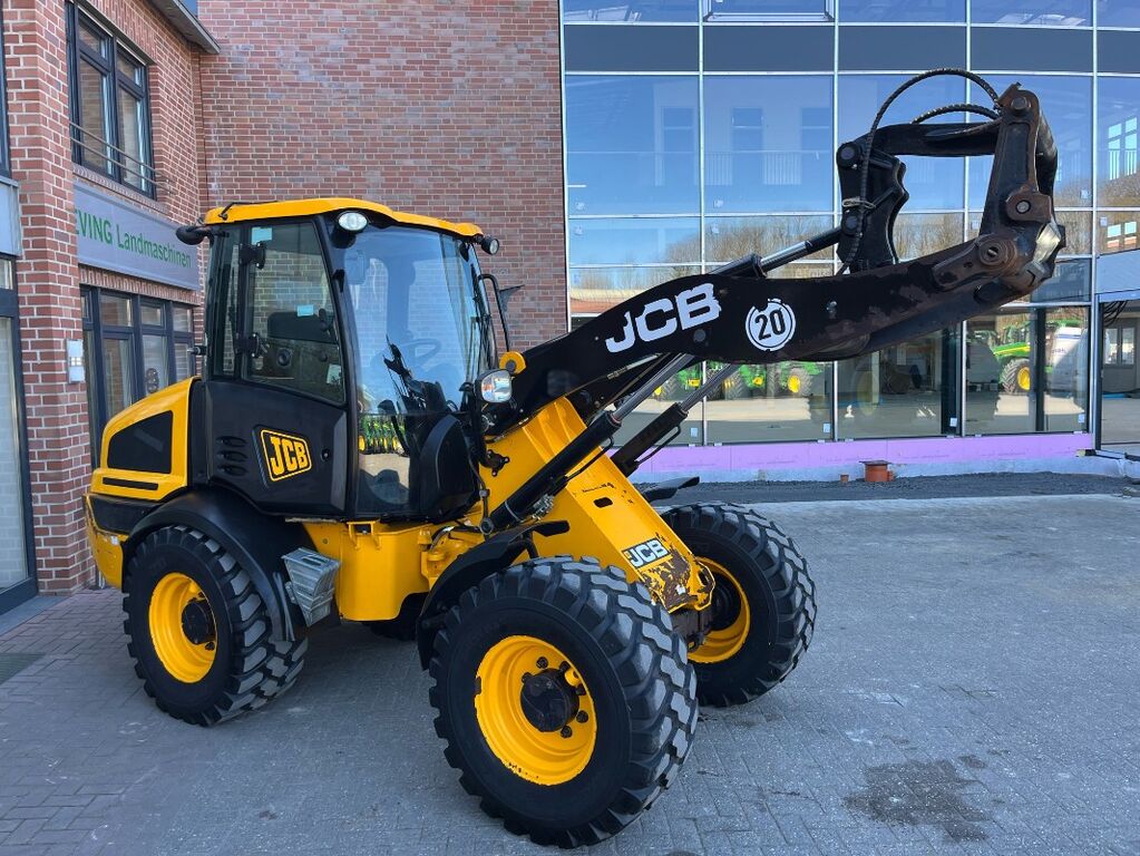 JCB 409 3