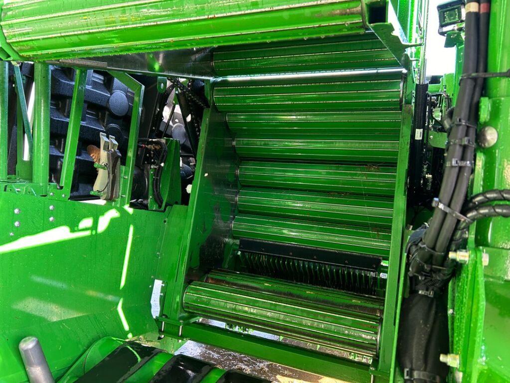 John Deere C441R mit Folienbindung 2