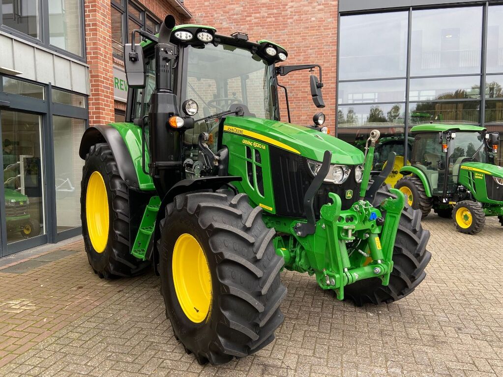 John Deere 6120M  3