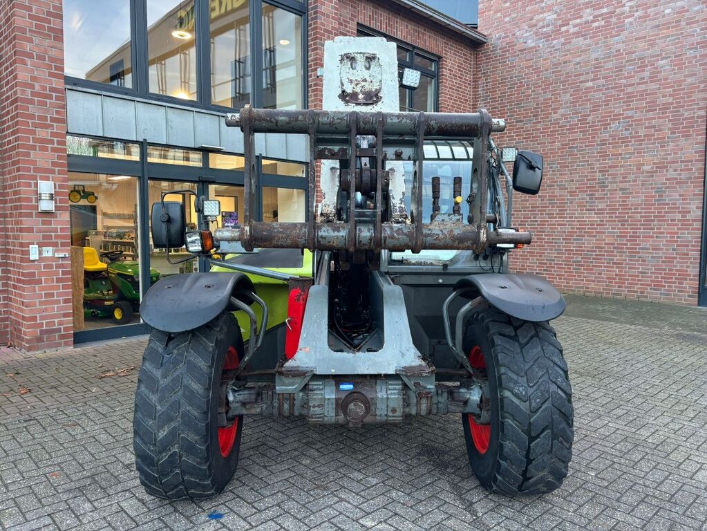 Claas Scorpion 7030 2