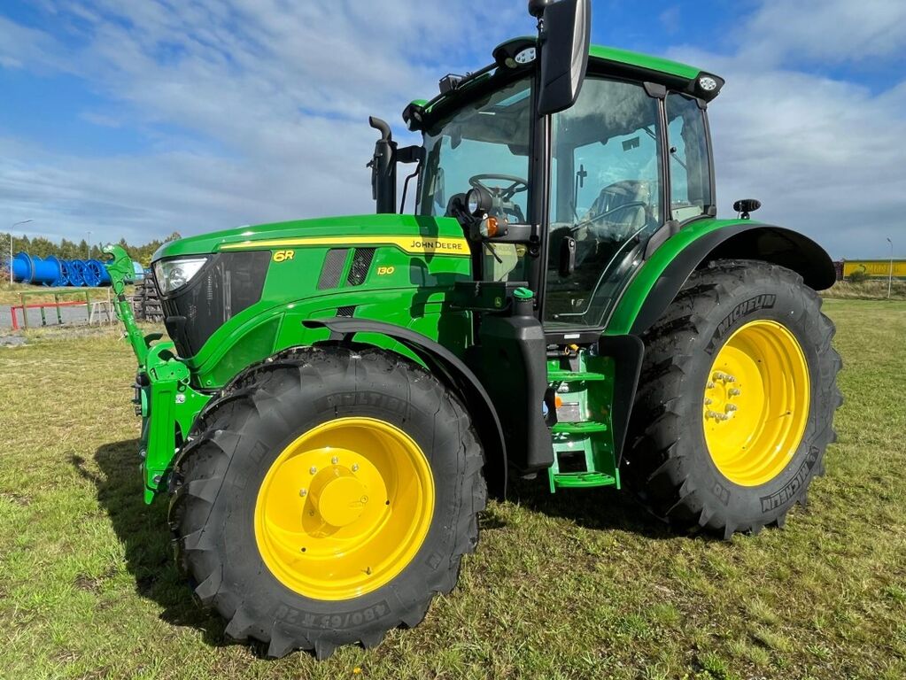 John Deere 6R130 1