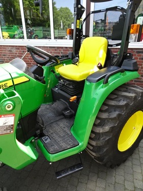 John Deere 3038E, Kompakttraktor,