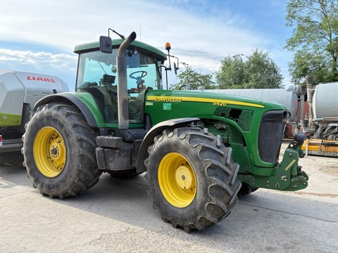 John Deere 8420