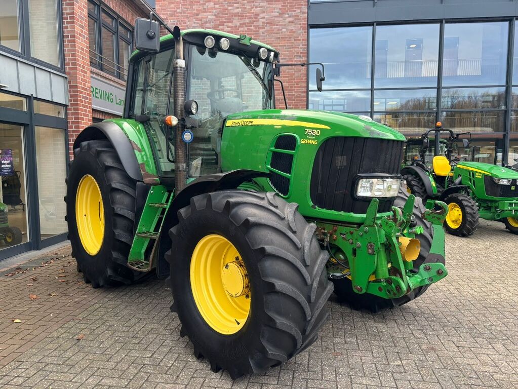 John Deere 7530 3
