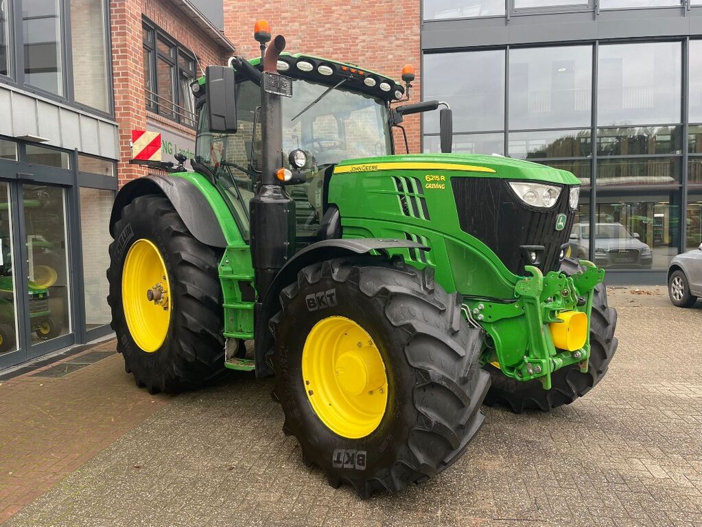 John Deere 6215R 3