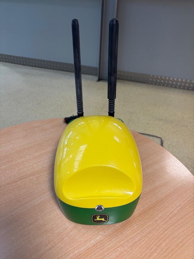 John Deere StarFire 6000 RTK Empfänger 2