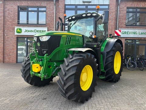 John Deere 6215R