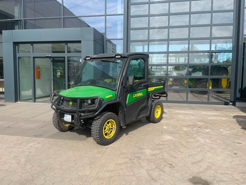 John Deere Gator XUV835M *Benzin*