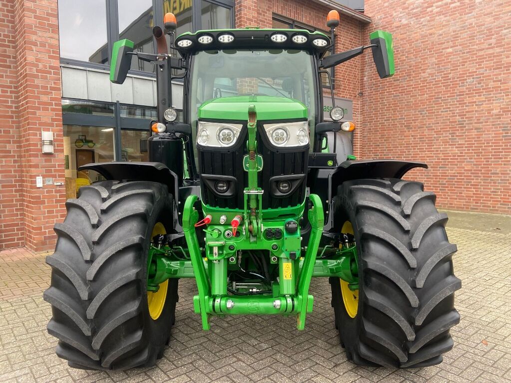 John Deere 6R185  2