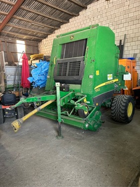 John Deere 592