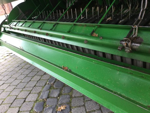 John Deere 990 Premium mit Göweil Wickelkombination,