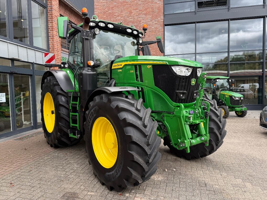 John Deere 6R230 3