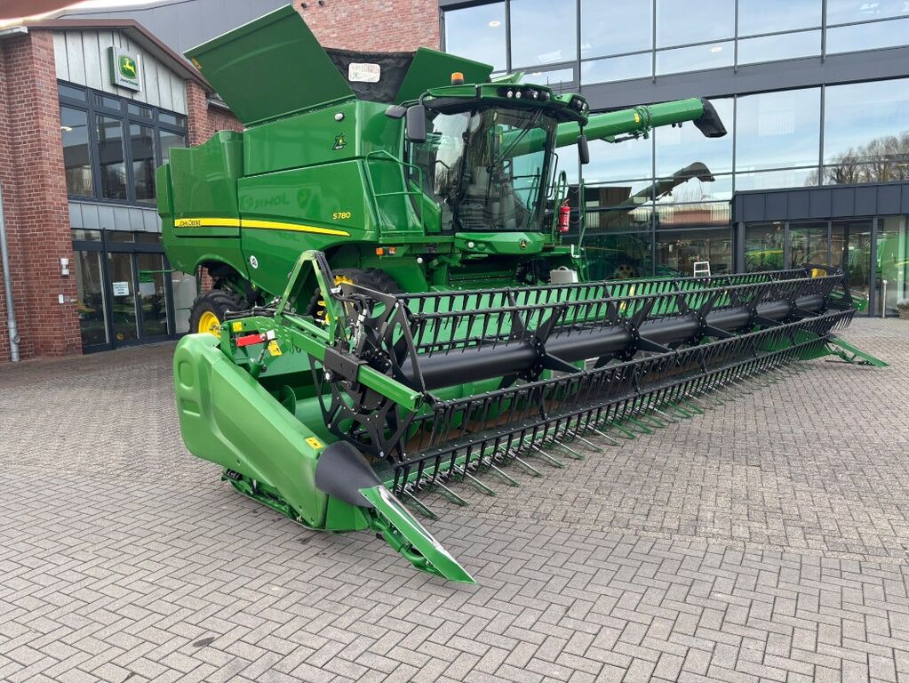 John Deere S780i ProDrive 40 km/h inkl. 730X Schneidwerk  3