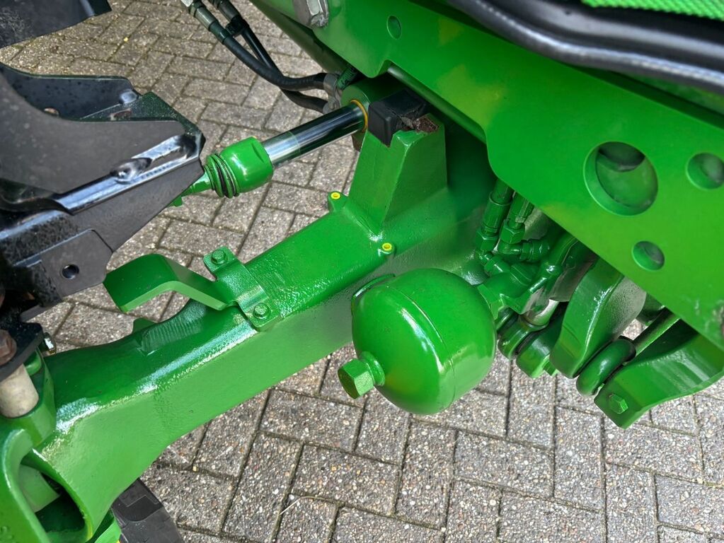 John Deere 6130R inkl. John Deere 643R 2