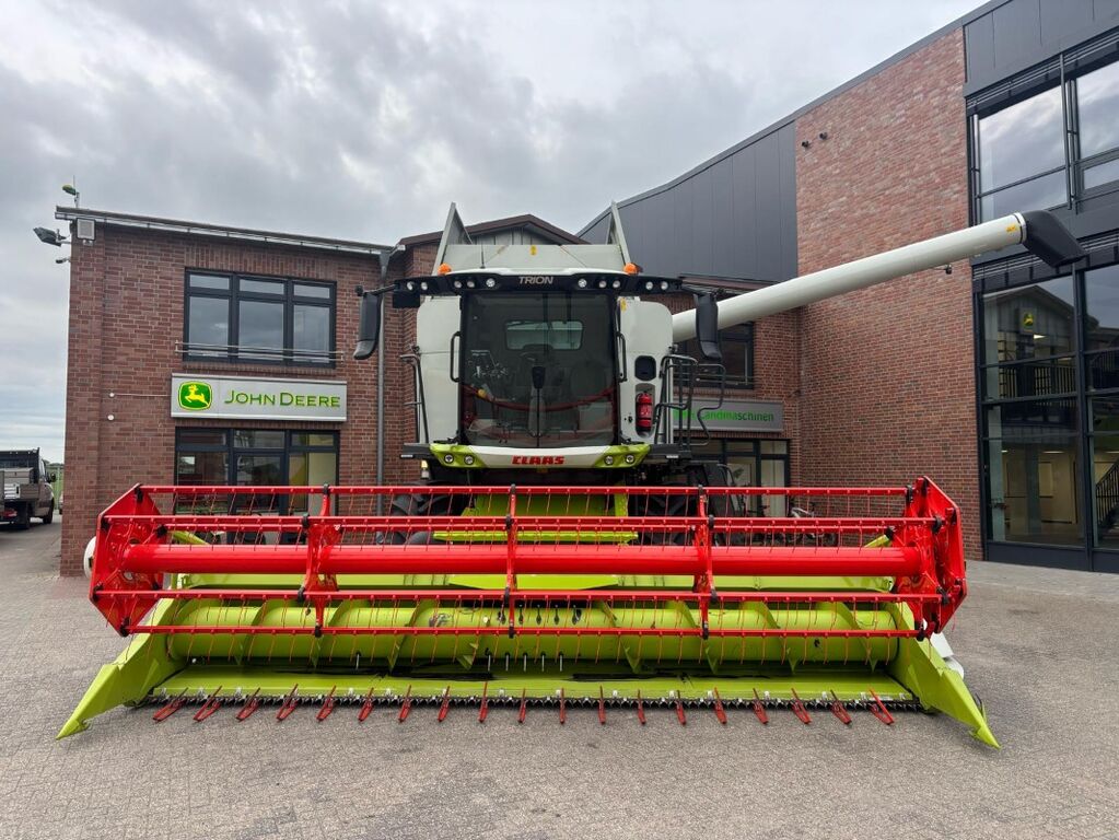 Claas Trion 530 + Cerio 620 2