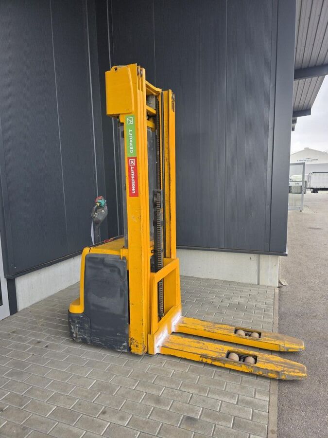 Jungheinrich EJC220 2