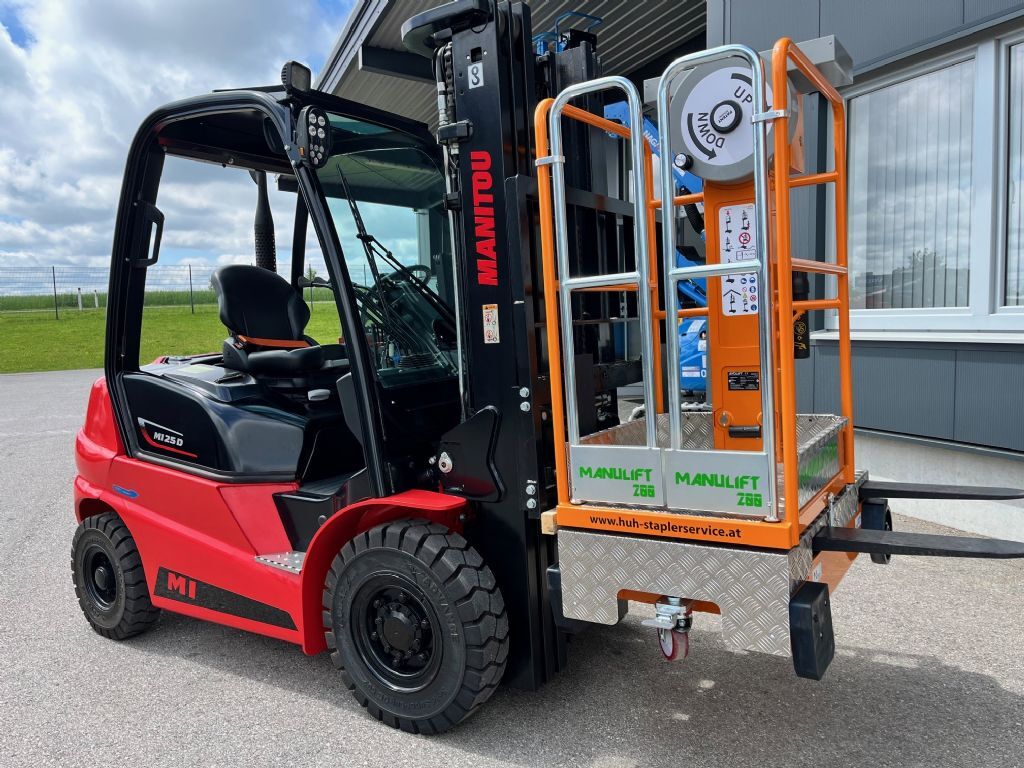  ELIFT 350 Elektrobühne 3