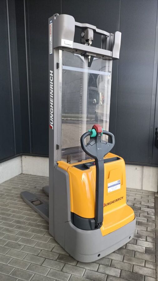 Jungheinrich EJC112 3