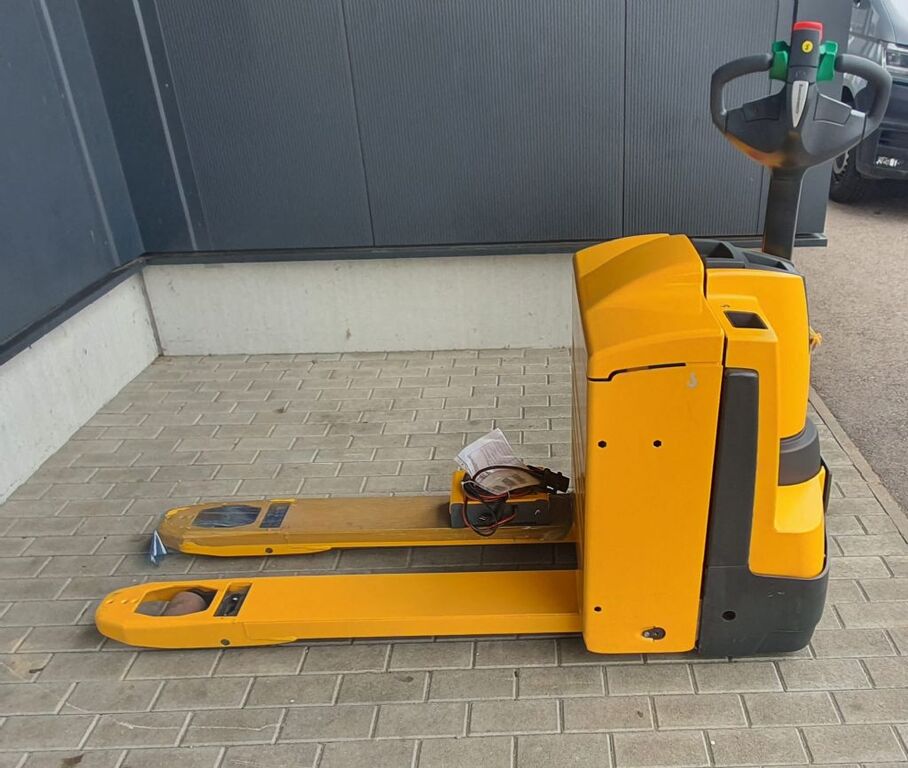 Jungheinrich EJE 220 1