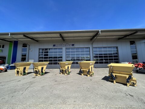 Kolaszewski Einstreugeräte in verschiedenen Größen *Große Au 2