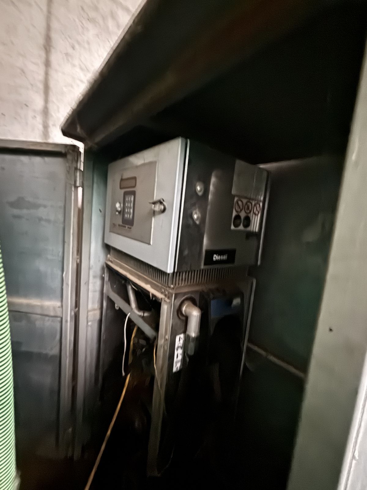 Dieseltank 30.000 Liter mit Pumpe 2