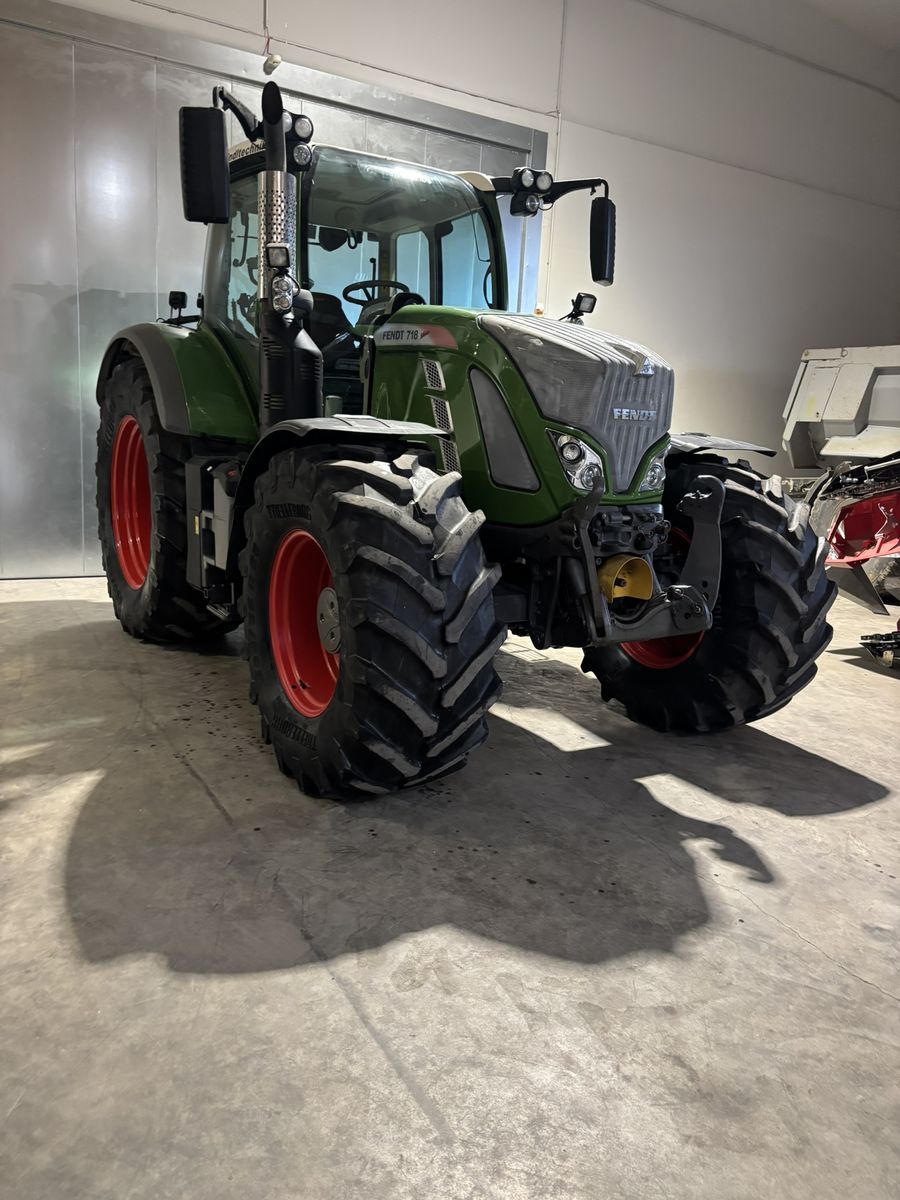 Fendt 718 Vario 3