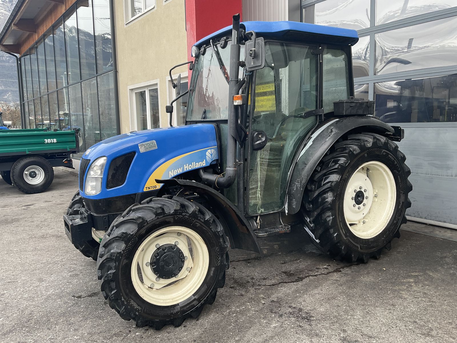 New Holland TN-D 70 A DeLuxe 3