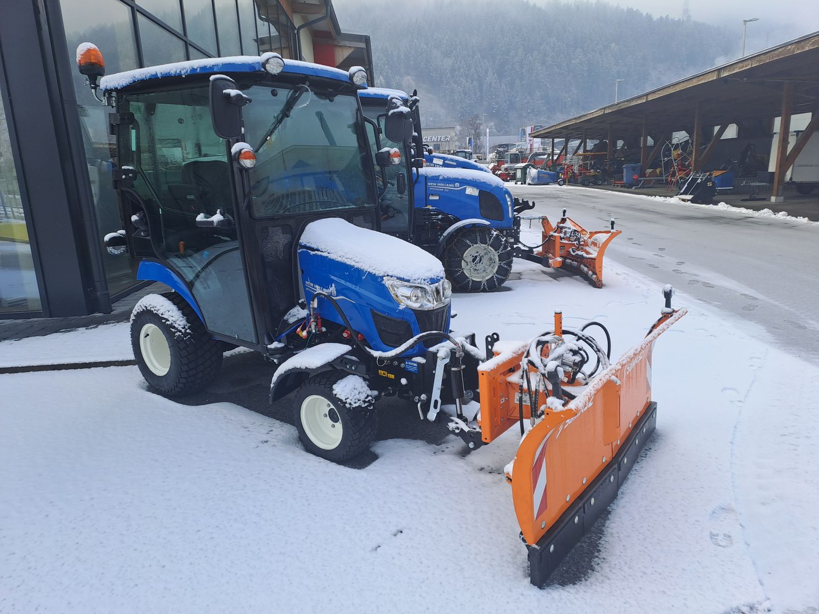 New Holland Boomer 25 C 2