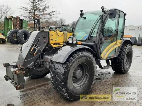 New Holland TH 7.42 PLUS