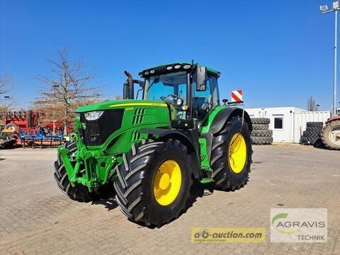 John Deere 6215 R