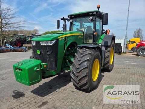 John Deere 8320 R