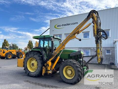 JOHN DEERE