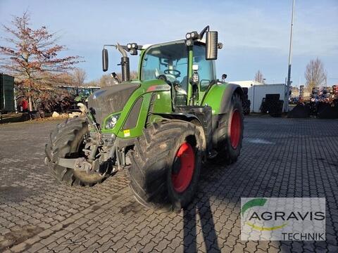 Fendt 724 VARIO S4 Profi Plus